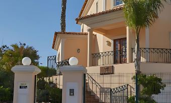 Villa Monte Das Oliveiras with Private Pool