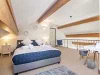 Marina View - 3 Bedroom - Milford Haven Hotels in Milford Haven