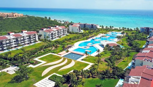 Mareazul Beach Front Condos at Playa del Carmen