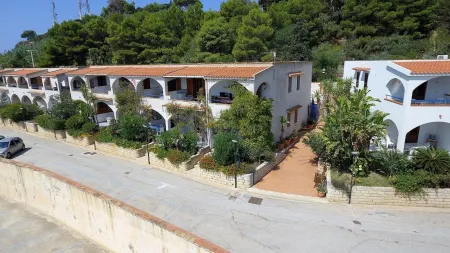 Apartment 250 Meters from the Beach: Sea View