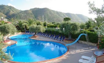 Beautiful Apartment for 5 People in Residence