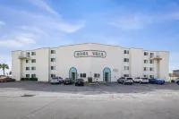 Aqua Villa 302 Hotels near Five Below