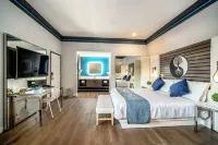 Aspire Inn Studios & Spas Hotels in Bellflower