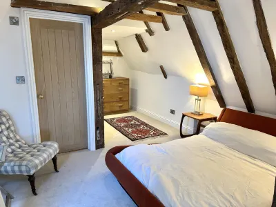 Petworth Cottage-Sleeps 6-Pet Friendly-Central Hotel in zona Basmati Indian Restaurant Petworth