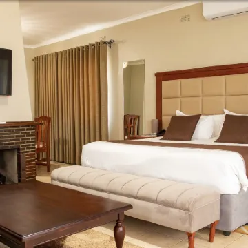 Pemabwe Guest Lodge Hotels near Tsoko Garden