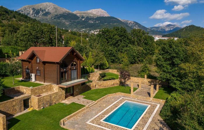 Evritos Villas & Suites with Pool