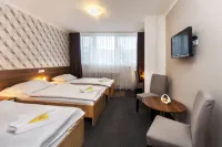 Arkada Hotel Hotels in Slavkov u Brna