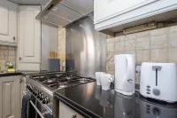 Cosy Spacious Duplex Apartment Near Salford Royal