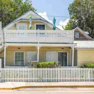 Sea Breeze by Brightwild Off-street Parking Hotel Exterior