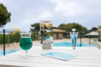 Vvf Narbonne-Plage Saint-Pierre-la-Mer - Pools