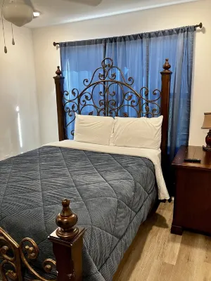 1146 New condo overlooking Mobile Bay Gator Alley Boardwalk附近的飯店