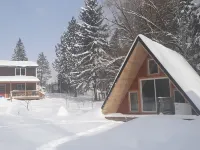 Glacier Nat'l Park A-frame w/ hot tub- Flattop Mountain A-Frame, GNP basecamp! Hotels in Coram