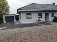 Großzügige Wohnung mit Terrasse Hotels in Brechen