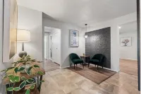 Expansive Game Room and Cozy Backyard - Charming Multi-Level Retreat Hotels in Warr Acres