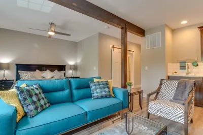 High-end studio with gas fireplace, WiFi, central AC - near restaurants/wineries