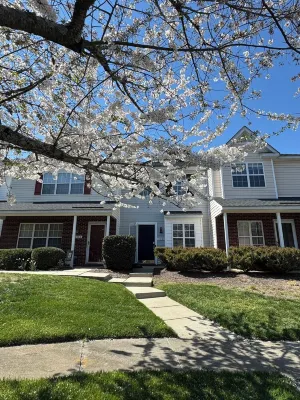Modern Entire 2-Bedroom House for 6 Guests at University City Các khách sạn gần University of North Carolina at Charlotte