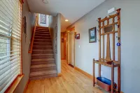 Sophisticated Townhome with Rustic Fireplace - Elegant Charming