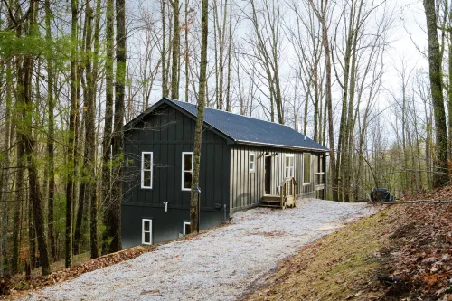 Hot Tub & WiFi - Large Family Cabin - Honeysuckle Bridge - Red River Gorge, Kentucky!