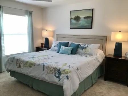 Spacious Living Area and Inviting Outdoor Spaces - Charming Retreat