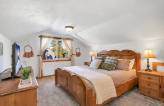 Stunning Lake Cascade Retreat with Hot Tub - Charming Woodland Haven