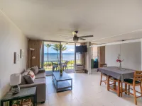 Oceanfront, Walk to Shops and Restaurants Hotels in Kīhei