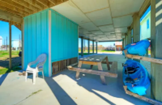 Waterfront Pool and Boat Dock - Stunning Coastal Haven