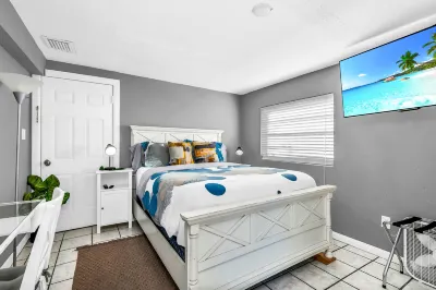 Heated Pool and Gated Backyard Oasis - Beautiful Family Retreat Hotels near T.J. Maxx & HomeGoods