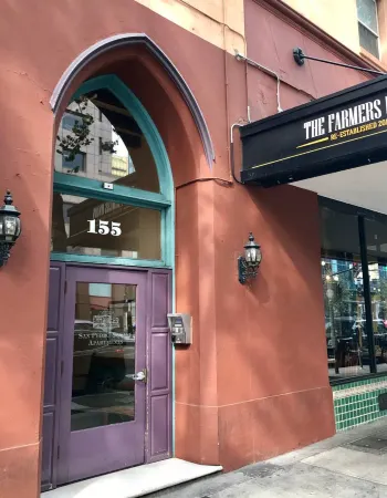 206-1 Bedroom Gem San Pedro Square San Jose! Отели рядом с достопримечательностью «Конференц-центр им. МакЭнери»