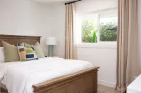 Private Backyard and Outdoor Shower - Charming Family Retreat