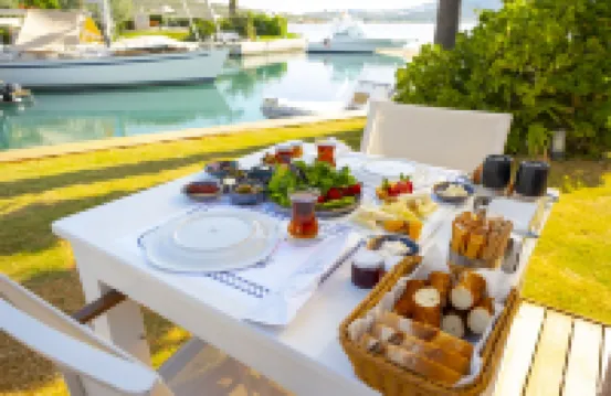 Port Alacati Hotel