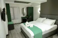 Aybek Ratio Hotel - balcony