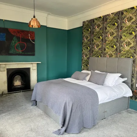 The Crown Rooms Отели рядом с достопримечательностью «Гринвич»