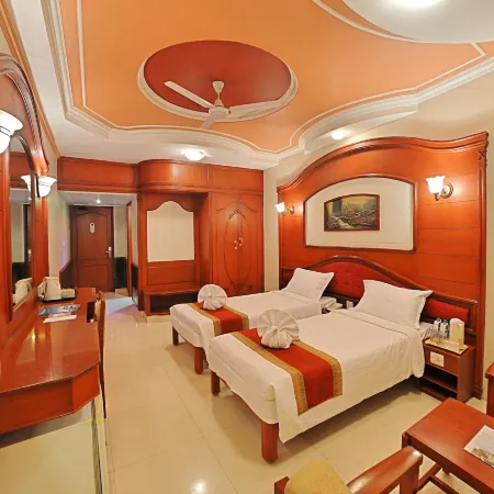 Hotel Gnanam
