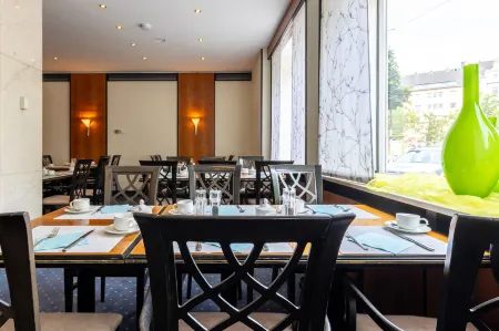 Trip Inn Hotel Esplanade Отели рядом с достопримечательностью «Stadtmuseum»