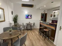 Hotel S. Ercolano Отели рядом с достопримечательностью «Улица Вануччи»