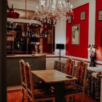 Hôtel Crystal Reims Centre Отели в г. Реймс