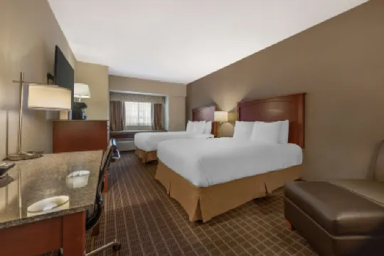 Best Western Plus Peak Vista Inn  Suites Hotels near Garden of the Gods