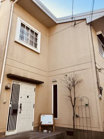 Tuktuk House Отели рядом с достопримечательностью «Saitama Medical University»