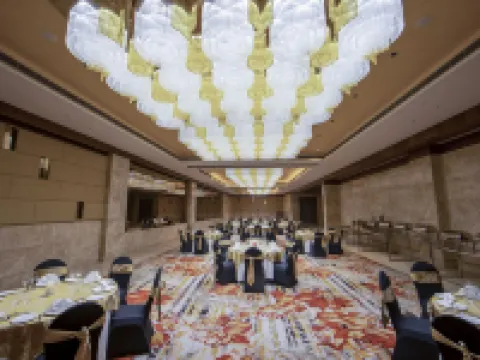 The Gaurs Sarovar Premiere Hotels in Noida