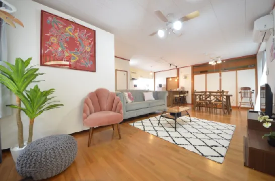 Sobe House 鄰近嘉手納空軍基地的酒店