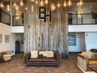 Bunk House Hotels in Madras