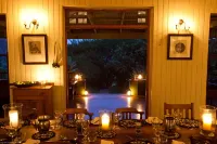 Three Tree Hill Lodge - فطور