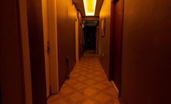 Evin Suit Hotel
