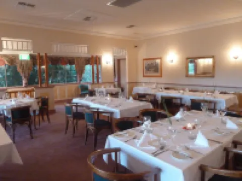 Puffers Inn Hotels in Loganholme