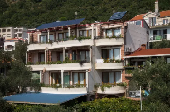 Apartments and Rooms Levantin Inn Hotels in Sveti Stefan