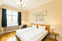 Hotel Waldesruh am See Hôtels à : Reinbek