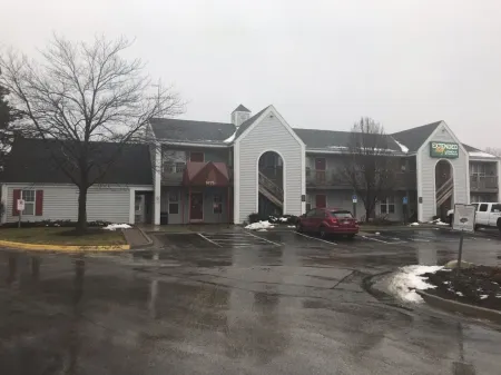 Extended Stay Lenexa Studios Отели в г. Ленекса