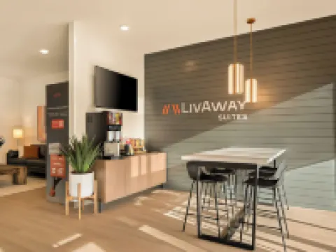 LivAway Suites- Syracuse Hotels in DeWitt