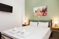 Beautiful New Apartment in Petralona Hotels in Kallithea