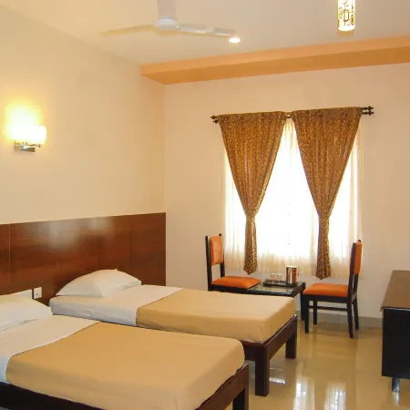 Philomena Hotel & Apartment